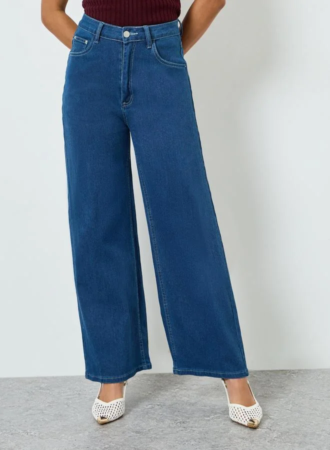 Women Basic Straight Leg Washed Jeans